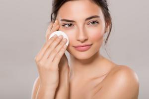 Dòng tẩy trang được chị em sử dụng phổ biến nhất hiện nay