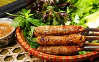 Địa chỉ bán nem nướng ngon nhất Quận 4, TP. HCM