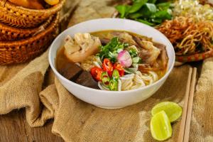 Đặc sản nhất định phải thử khi đến Huế