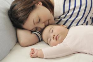 Đoạn văn kể về việc mẹ đã làm để chăm sóc em hay nhất