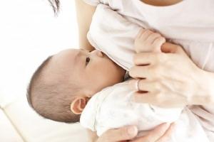 Lợi ích của việc nuôi con bằng sữa mẹ