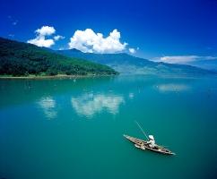 Làng chài trên cung đường ven biển của Việt Nam