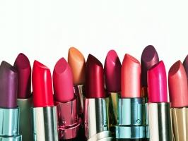 Mẹo nhỏ phân biệt mỹ phẩm giả