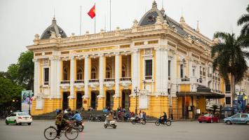 Món ăn nhất định phải thử khi ghé thăm Nhà Hát Lớn Hà Nội