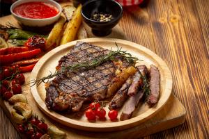 Nhà hàng beefsteak ngon nhất Quận 5, TP. HCM