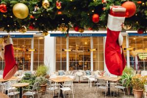 Nhà hàng lý tưởng cho dịp Noel gần Sunrise Riverside, Quận 7, TP. HCM