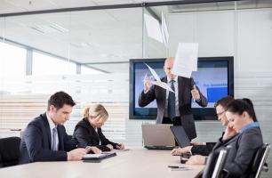 Điều cần tránh khi làm lãnh đạo bạn nên biết