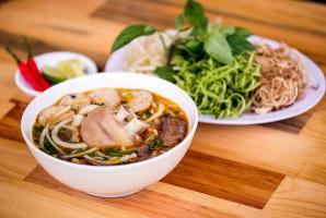 Quán bún bò Huế được yêu thích nhất Cần Thơ