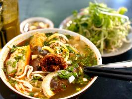 Quán bún bò Huế ngon nhất Quận Thanh Xuân, Hà Nội