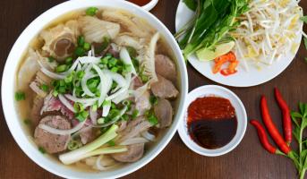 Quán phở bò ngon nức tiếng tại Hà Nội