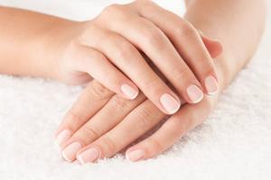 Sản phẩm hỗ trợ điều trị chứng ra mồ hôi tay, chân hiệu quả nhất