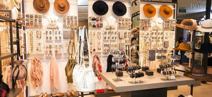 Shop bán phụ kiện dành cho phái đẹp được yêu thích nhất Shopee