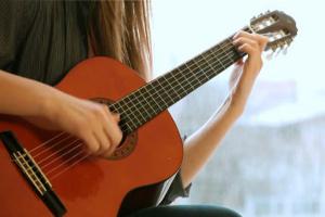 Trung tâm dạy đàn guitar uy tín và chất lượng nhất TP. Nha Trang, Khánh Hòa