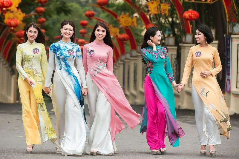 Bài văn thuyết minh về áo dài số 10