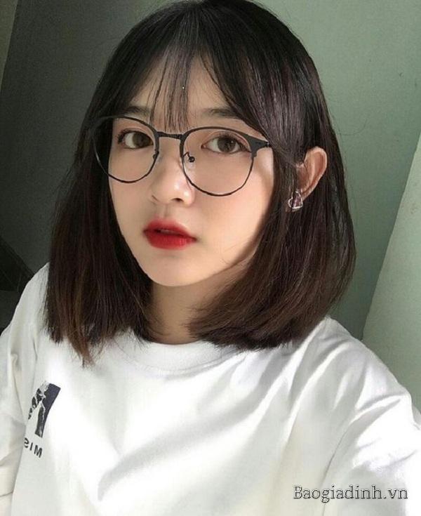 Chọn kính cho người có gương mặt trái tim