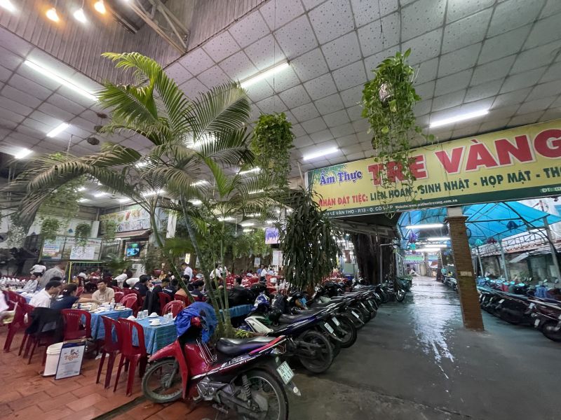 Ẩm thực Tre Vàng