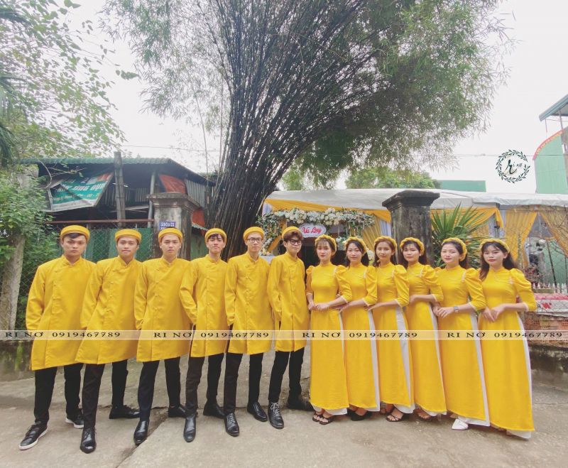 Áo Dài & Dịch Vụ Bưng Quả - Ri Nơ