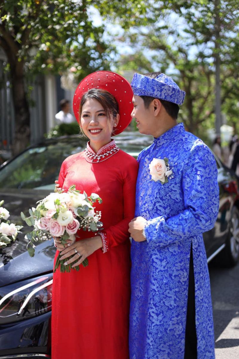 Áo Dài Cẩm Tú