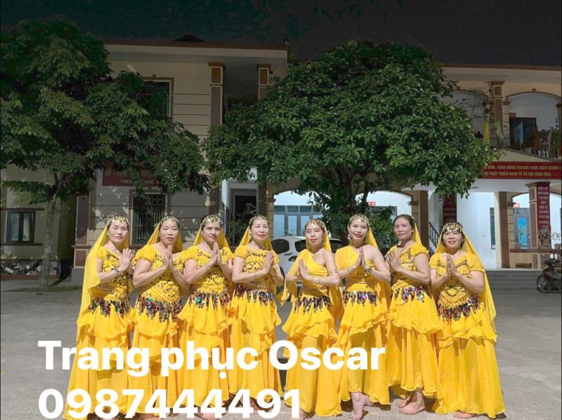 Áo Dài - trang phục biểu diễn Oscar