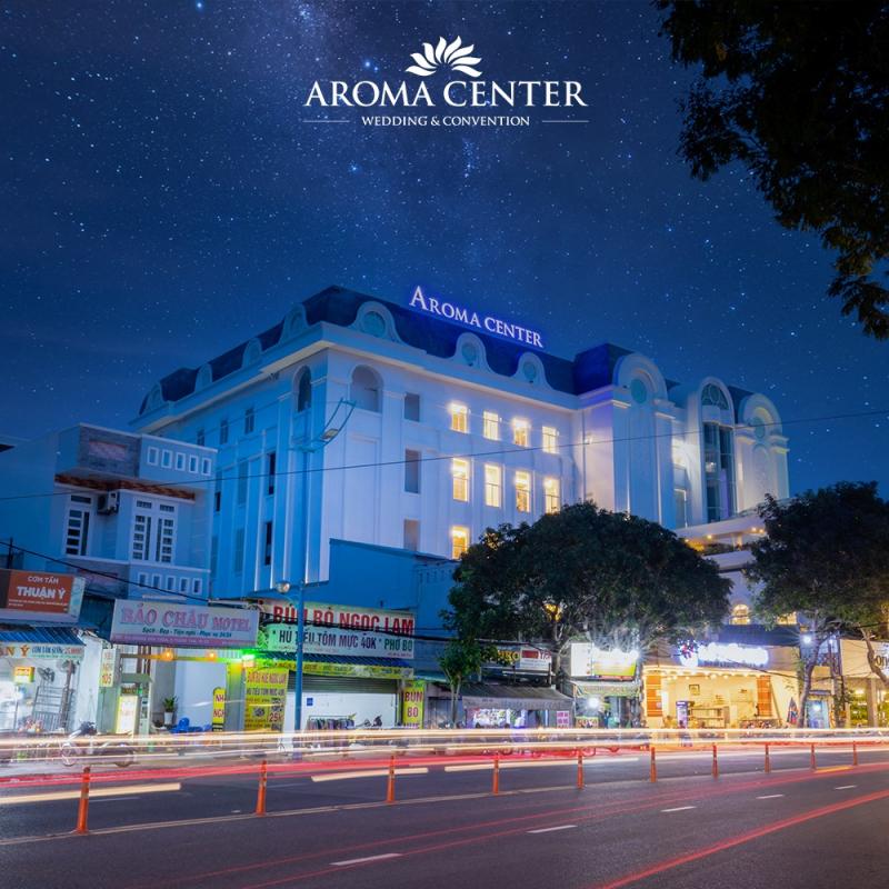 AROMA Center