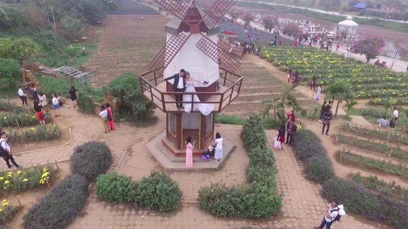 Khung cảnh đẹp tại bãi đá sông Hồng