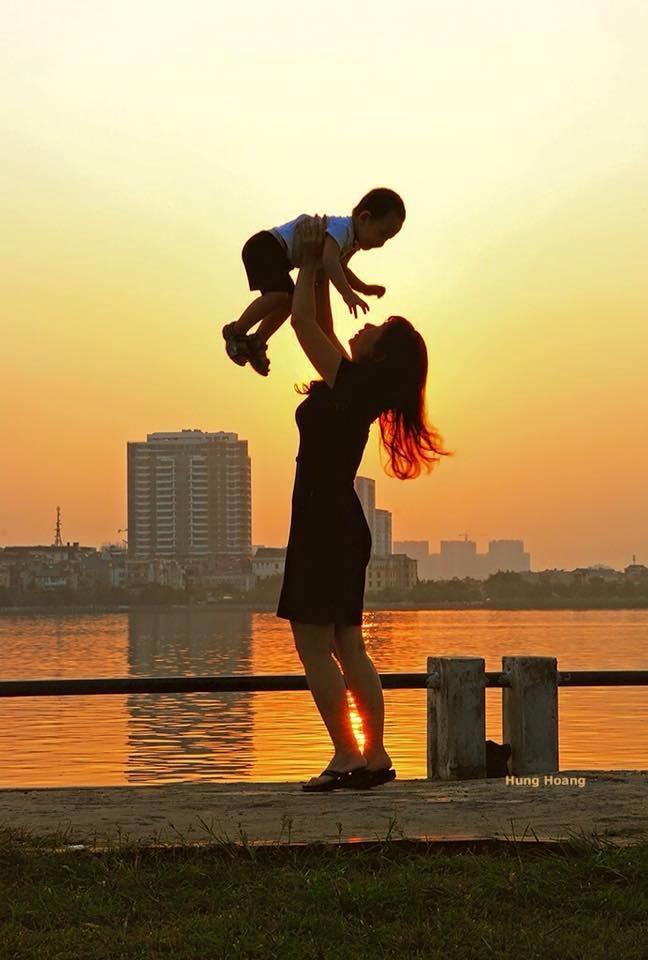 Công cha nghĩa mẹ nặng sâu