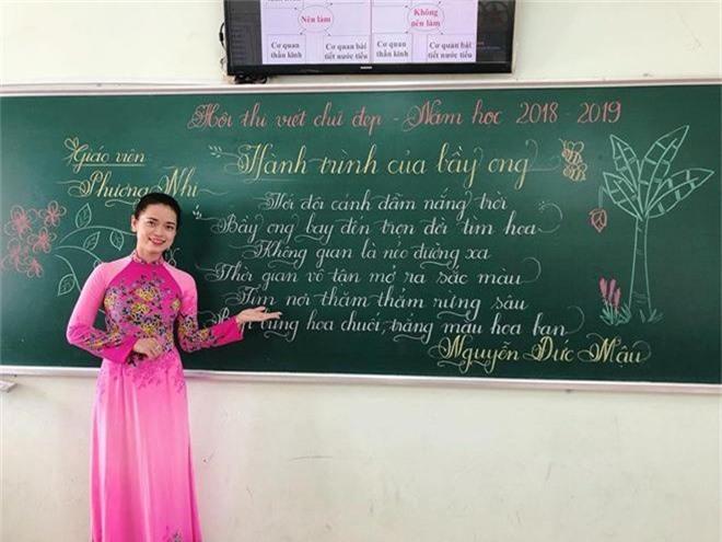 Bài văn tả hình ảnh thầy cô giáo đang say sưa giảng bài số 1