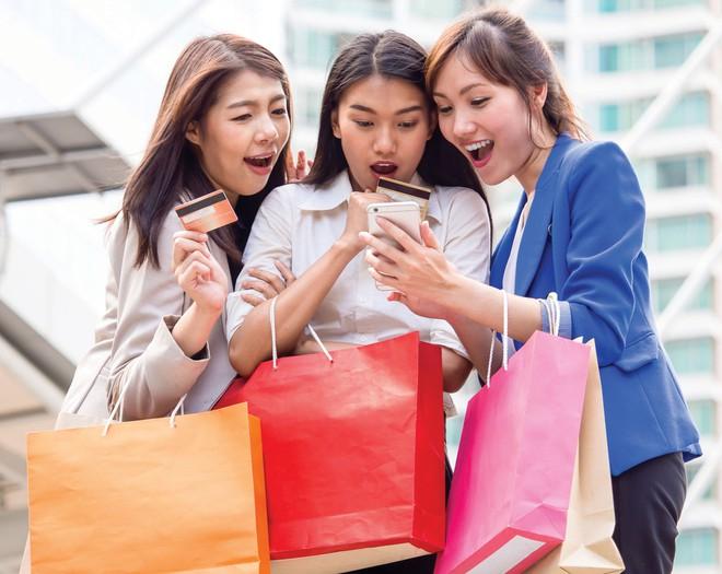 Bảo vệ nhau từ thuở ấu thơ đến những năm tháng trưởng thành khốn khó