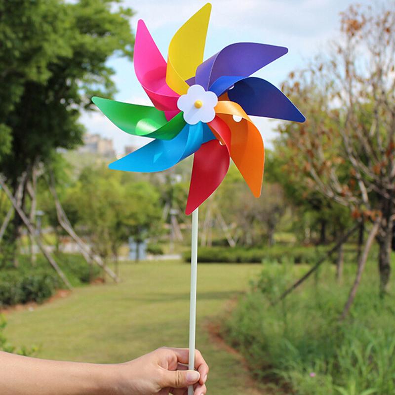 Bài văn thuyết minh về món đồ chơi tuổi thơ - Chong chóng