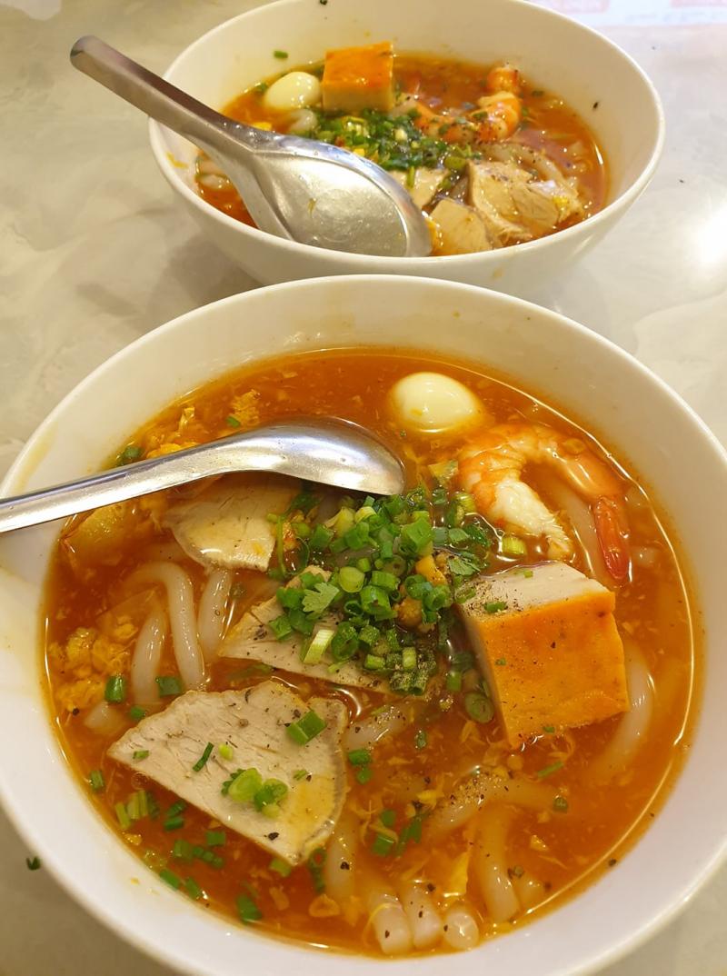 Bánh Canh Cua Cô Dung
