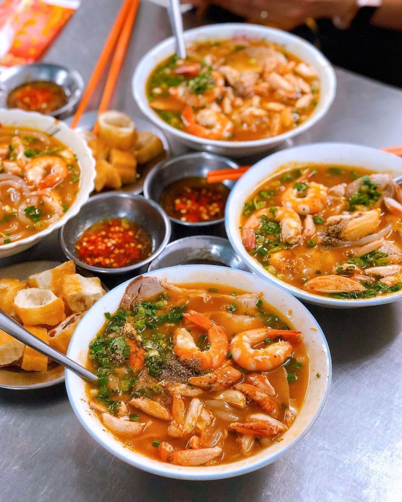 Bánh Canh Cua Hoàng Lan