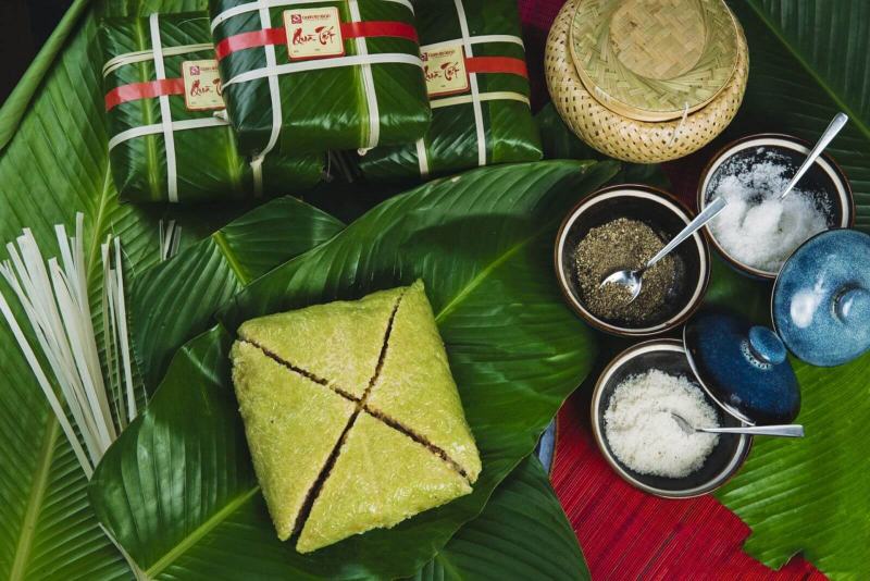 Bánh chưng Nhật Lệ