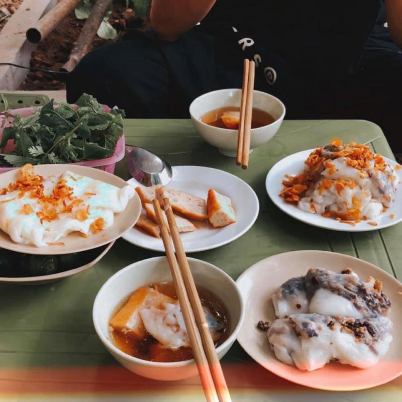 Bánh cuốn bà Xuân
