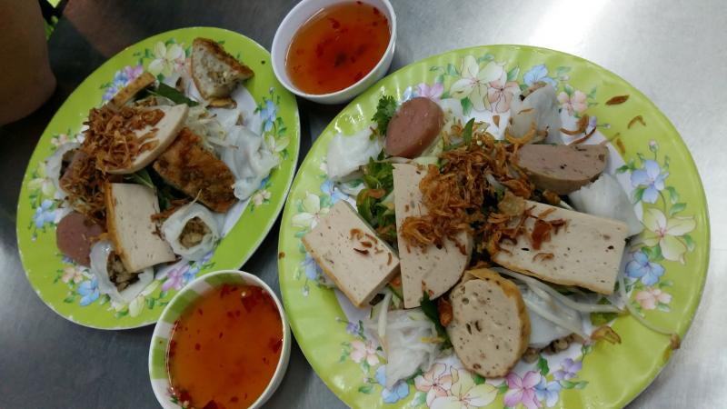 ﻿﻿Bánh cuốn Hoàng Tộc