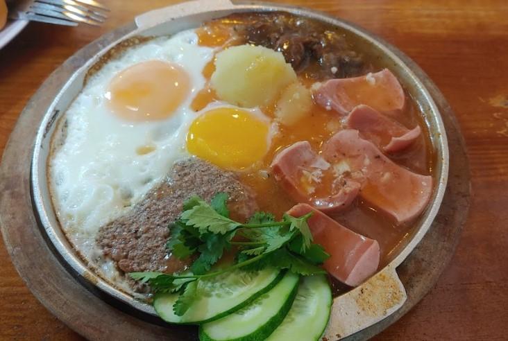 Bánh Mì Chảo Học Viện - Lê Văn Hiến