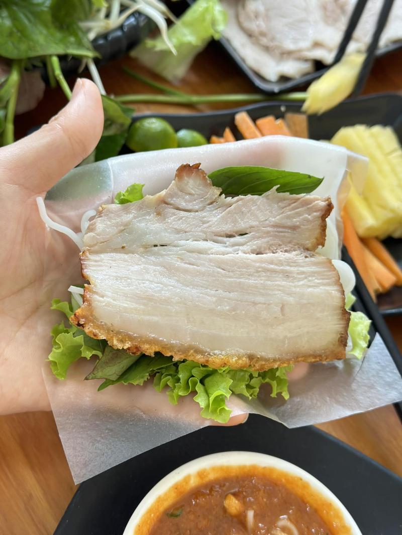 Bánh tráng cuốn thịt heo Con Lợn Béo - 28 Trần Thủ Độ