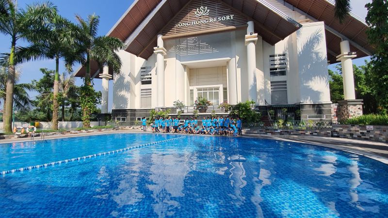 Bể bơi Sông Hồng resort