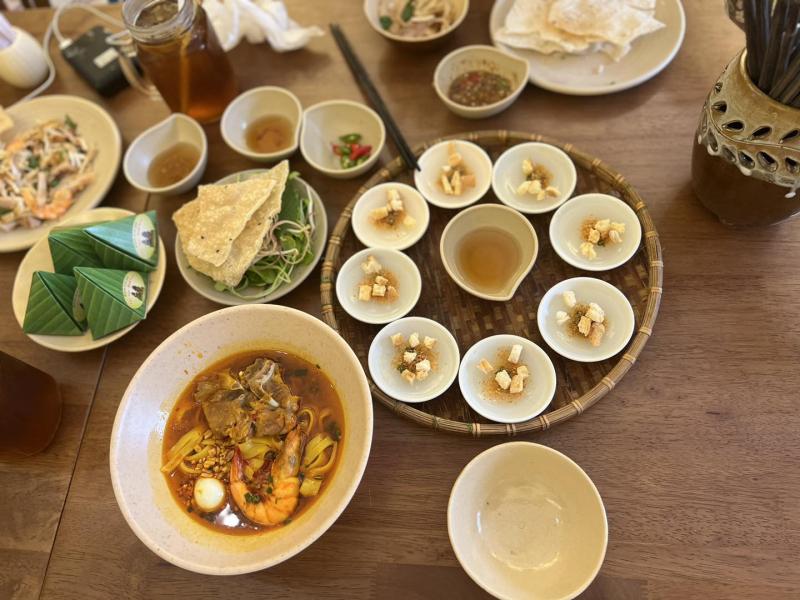 Bún Mắm Nêm Cô Nổ