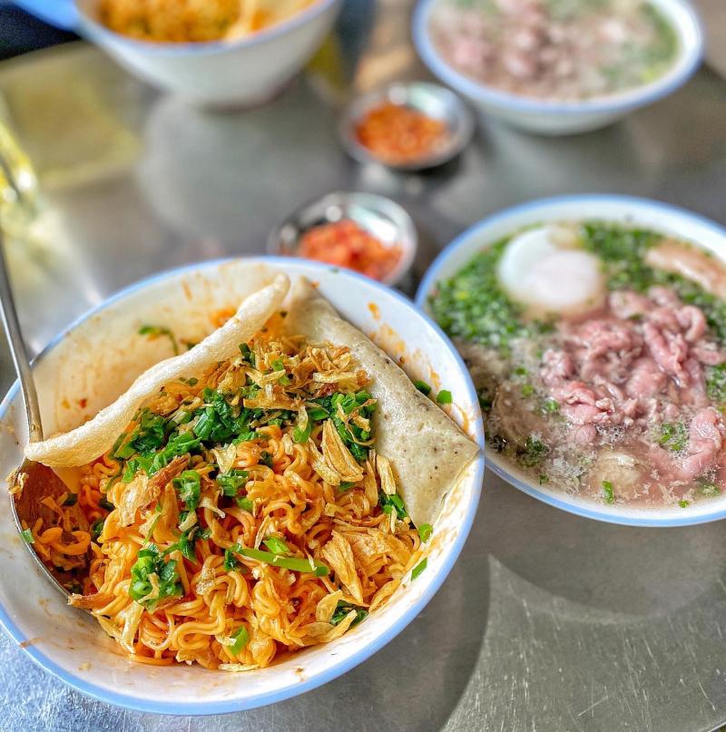 Bún Nước & Mì Cay Muối Ớt Huyền