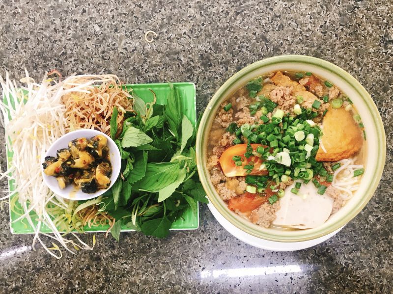 Bún Riêu & Canh Bún - Cô Giang
