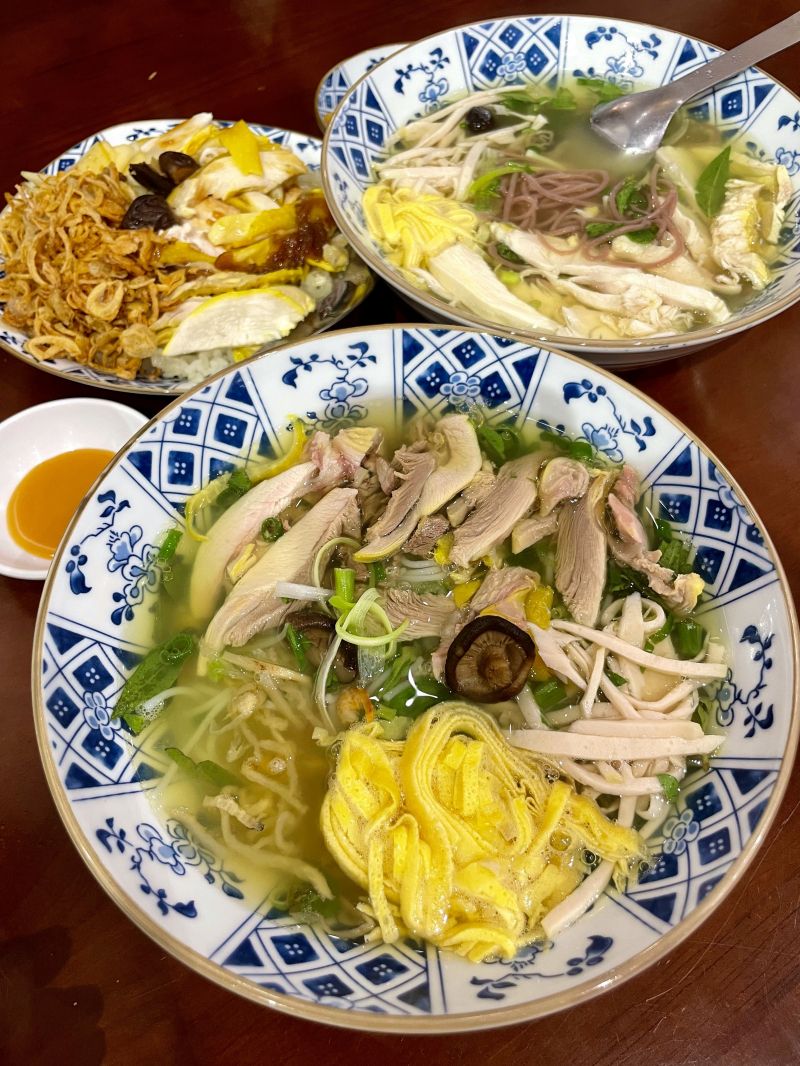 Bú﻿﻿﻿n thang 50