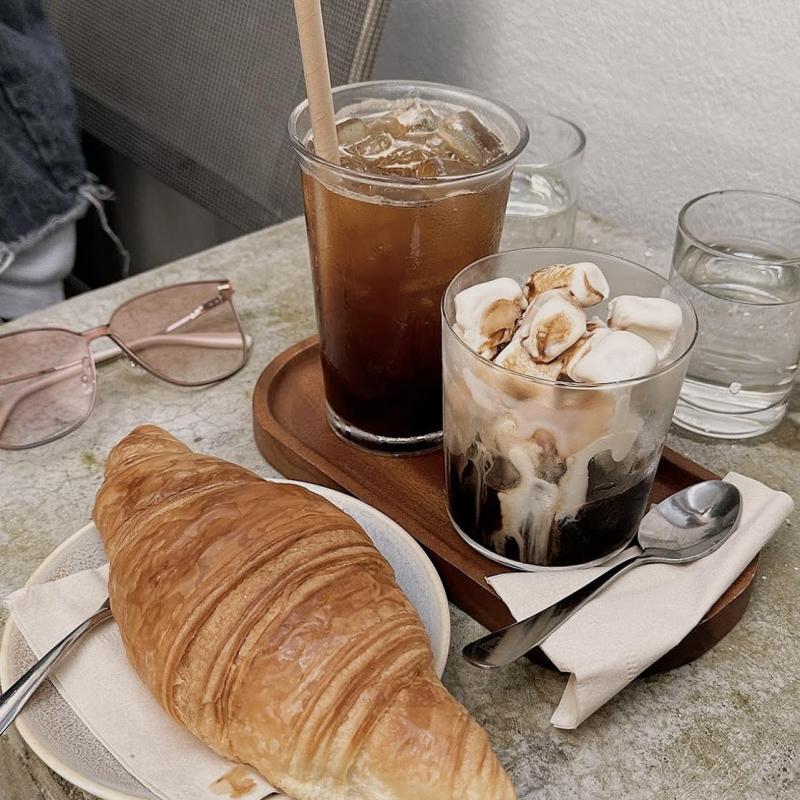 Cam Coffee n more