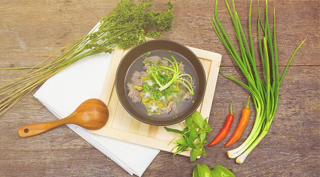 Canh bắp bò nấu khế