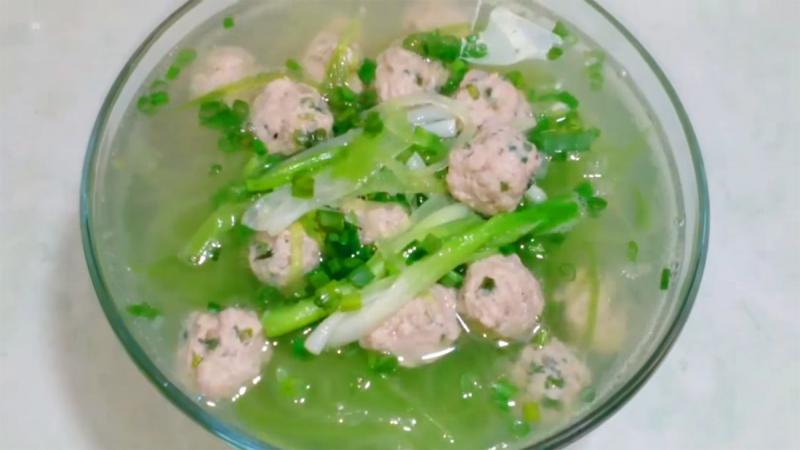 Canh bí xanh nấu mọc