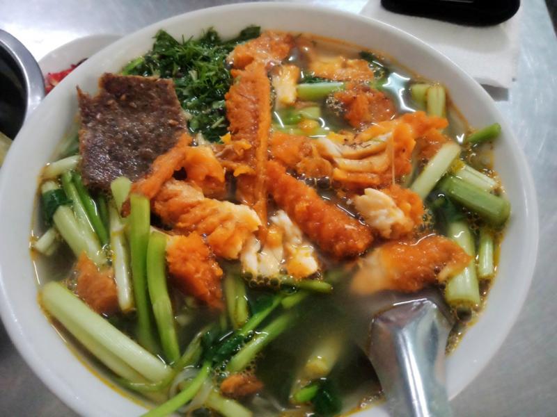 Canh cá Quỳnh Côi