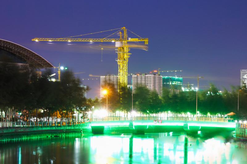 Cây cầu nối hai bờ yêu thương