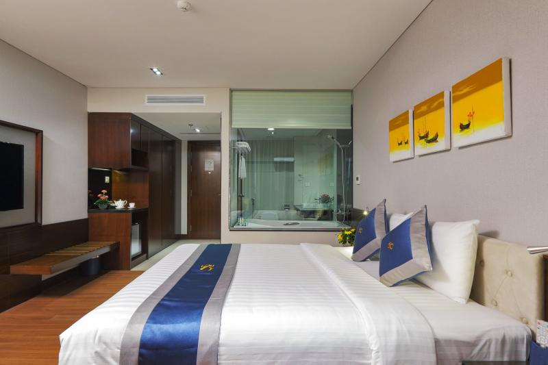 Central Palace Saigon Hotel