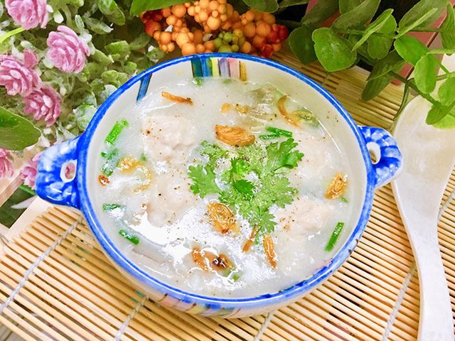 Cháo nấm bào ngư thịt