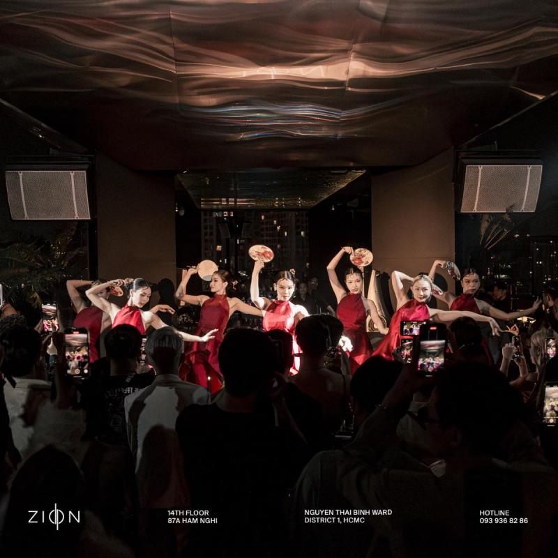 Zion Sky Lounge & Dining - Sky bar “HOT” nhất Sài Gòn