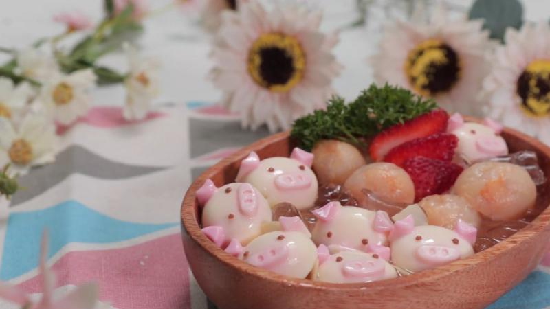 Chè khúc bạch con heo